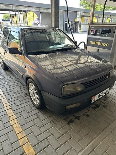 Volkswagen Golf: 1991 г., 1.8 л, Кол менен иштөөчү, Бензин, Хетчбек