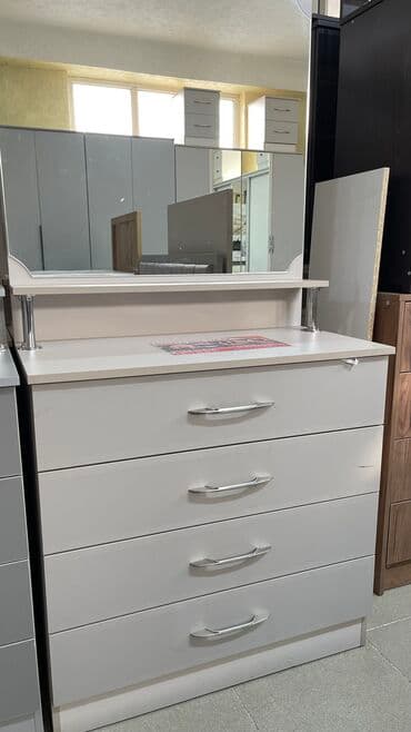 самые дешевые спальные гарнитуры с матрасом в комплекте: Спальный гарнитур, Новый, Двуспальная кровать, Комод, С матрасом, МДФ, Бесплатная доставка — 9