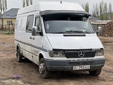 скутер maxi: Легкий грузовик, Mercedes-Benz — 1