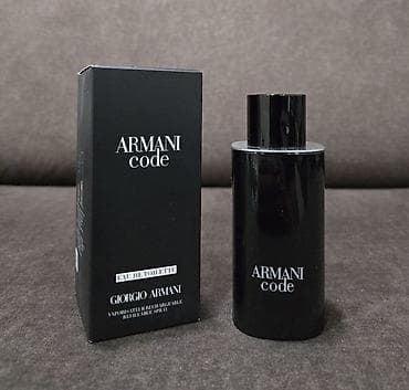 Giorgio Armani Armani Code — мужской аромат в черном минималистичном