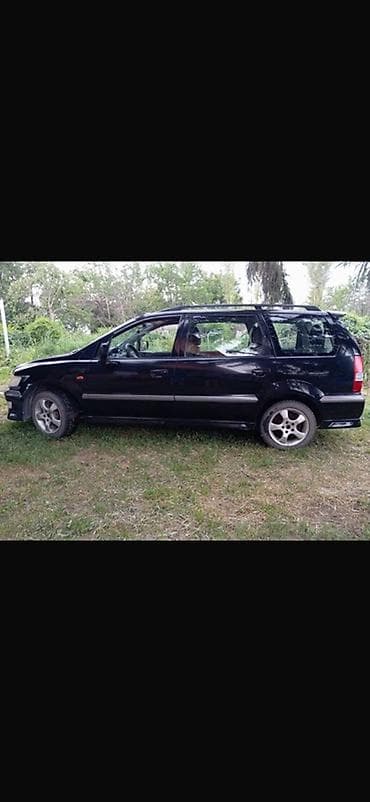 крыша соната: Mitsubishi Space Wagon: 2000 г., 2.4 л, Механика, Бензин, Минивэн — 5