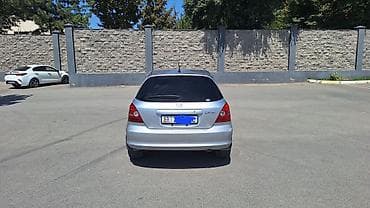 капот на цивик: Honda Civic: 2001 г., 1.5 л, Вариатор, Бензин, Хэтчбэк — 4