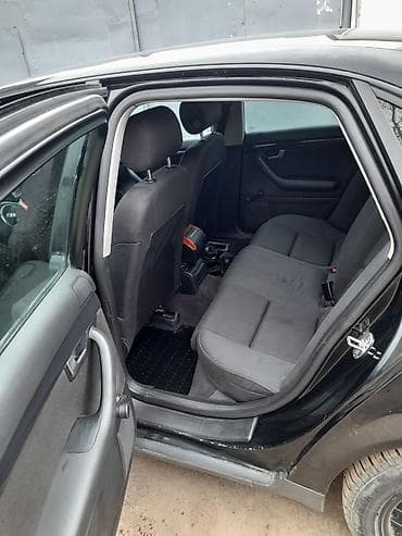 аудио касета: Audi A4: 2002 г., 2 л, Механика, Бензин, Седан — 4