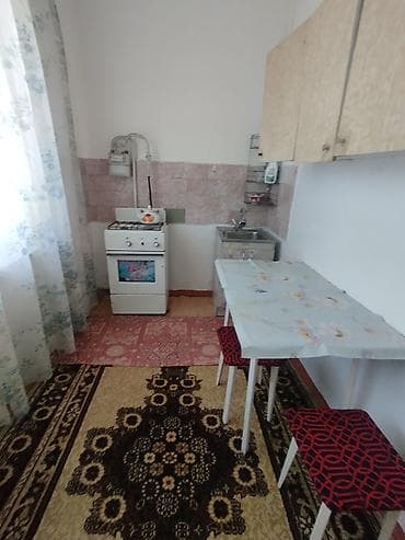 пансионат в аренду: Г Ош ул Ошская Возле лицея Сибад .Сдам однокомнатную квартиру с — 3