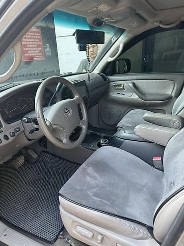 авто без прав: Toyota Sequoia: 2006 г., 4.7 л, Автомат, Бензин, Внедорожник — 5