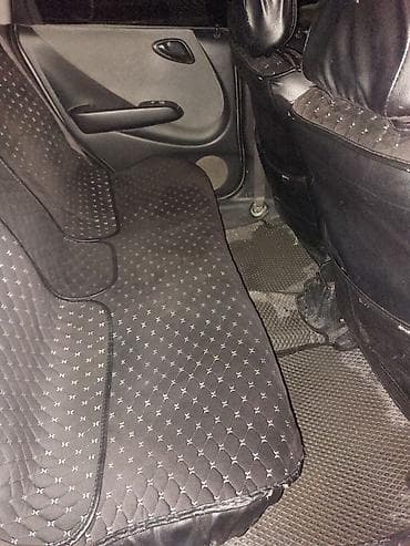 fit 2: Honda Fit: 2003 г., 1.3 л, Вариатор, Бензин, Хэтчбэк — 6