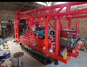 шкаф угловой для одежды и белья: Гусеничная буровая установка GK-200 Буровая машина для сверления — 1