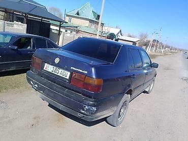 аудио системы: Volkswagen Vento: 1993 г., 1.8 л, Ручные, Бензин, Седан — 5