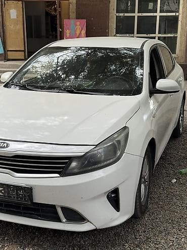 полики к7: Kia Forte: 2019 г., 1.6 л, Механика, Бензин, Седан — 2