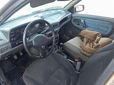 чехол нексия 1: Daewoo Nexia: 2004 г., 1.6 л, Механика, Бензин, Седан — 4