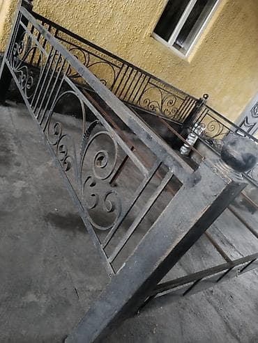 часы железные: Тапчан 250 x 300 x Металл — 1