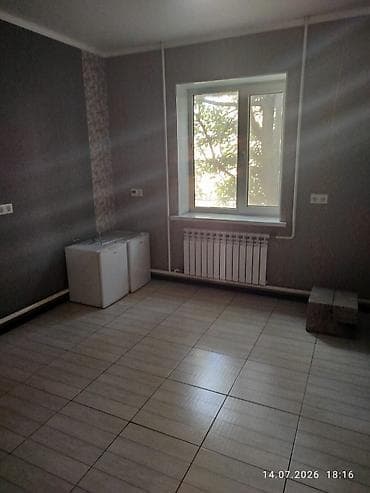 Дома: Сдаётся 2 этажный дом для семьи, можно под швейных цех без мебели по — 9