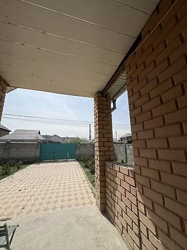 4 bedroom: Продаётся кирпичный двухэтажный дом с благоустроенной территорией — 5