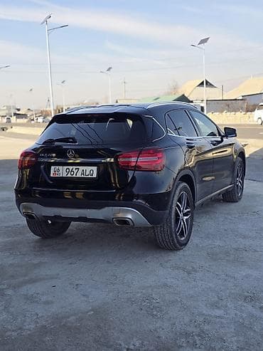 Mercedes-Benz GLA-class: 2017 г., 2 л, Бензин, Кроссовер — 2