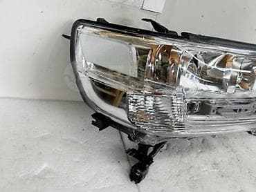 Транспорт: Комплект передних фар Toyota 2017 г., Б/у, Оригинал, Япония — 3