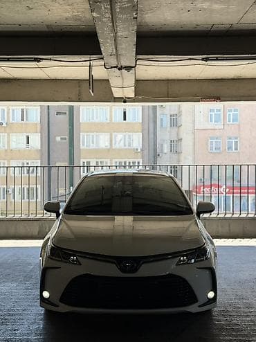 Продажа авто: Toyota Corolla: 2022 г., 1.8 л, Вариатор, Гибрид, Седан — 4