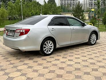 Toyota Camry: 2012 г., 2.5 л, Автомат, Гибрид, Седан