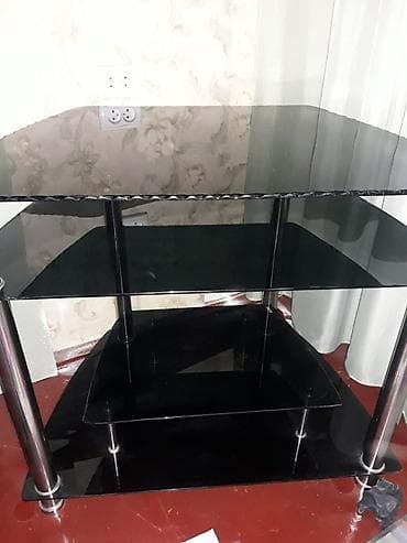 ваза б у: Стеклянная полка, очень красивая хоть и б/у, состояния прекрасное — 1