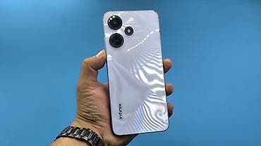 Infinix HOT 30i, Б/у, 128 ГБ, цвет - Белый, 2 SIM
