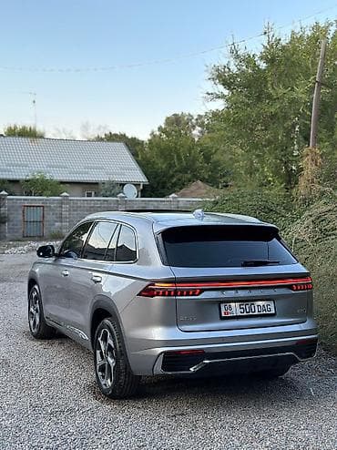 некса 2: Geely Monjaro: 2023 г., 2 л, Робот, Бензин, Седан — 3