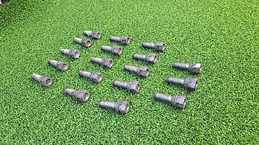 bmw e36: Болты на колеса е38, е39, е34, е46 Год 2000 Цена 1000 сом за комплект — 4