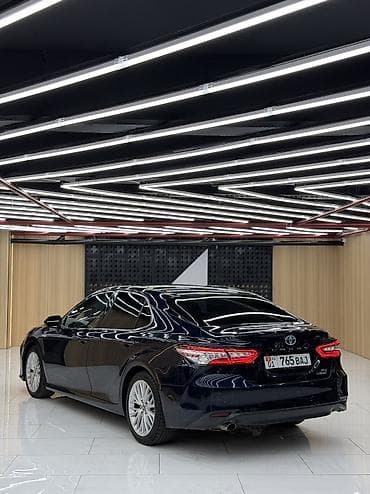 5112 r18: Toyota Camry: 2018 г., 2.5 л, Автомат, Гибрид, Седан — 4