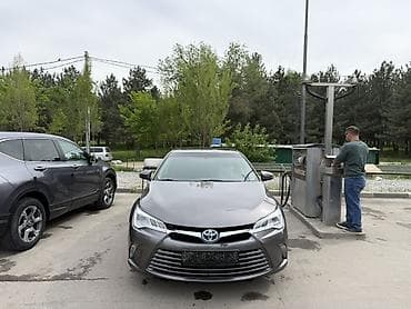 rf 2: Toyota Camry: 2017 г., 2.5 л, Вариатор, Гибрид, Седан — 2