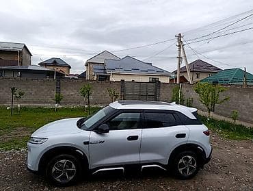 BYD Yuan Up: 2025 г., Робот, Электромобиль, Кроссовер