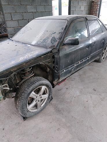 Audi 80 B4, седан, разукомплектованный кузов с комплектом запчастей