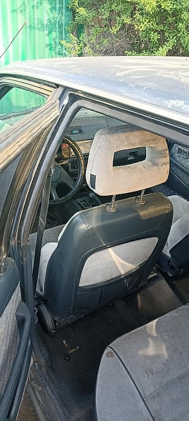 старушка: Honda Accord: 1990 г., 2 л, Ручные, Бензин, Седан — 10