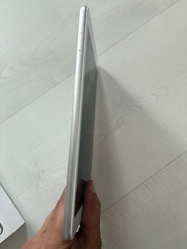 tab s5e: Планшет, Samsung, память 64 ГБ, 8" - 9", Wi-Fi, Б/у, Классический цвет - Серебристый — 3