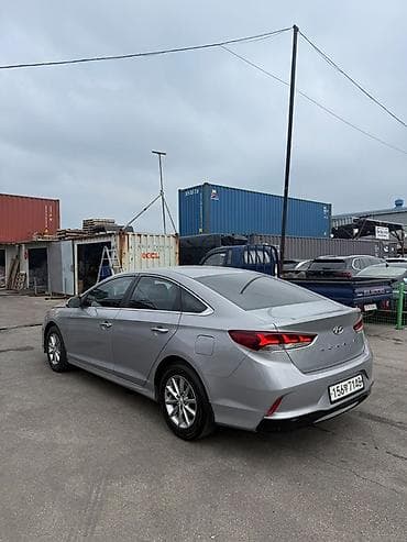step 2: Hyundai Sonata: 2022 г., 2 л, Автомат, Газ, Седан — 7