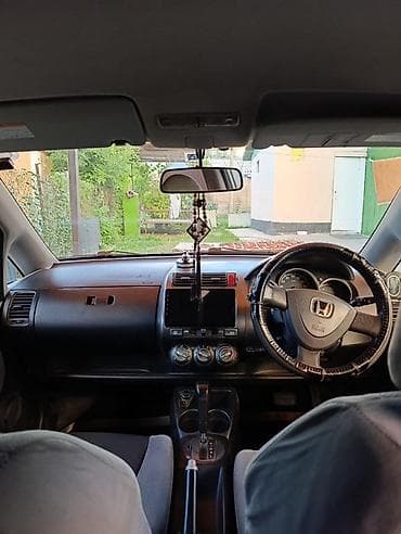Транспорт: Honda Fit: 2002 г., 1.3 л, Вариатор, Бензин, Хэтчбэк — 5