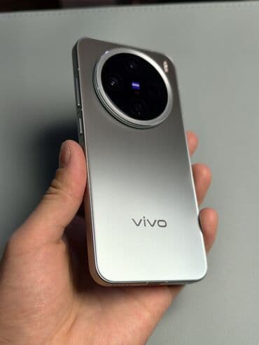 Vivo X200 Pro mini, Б/у, 256 ГБ, цвет - Зеленый, 2 SIM