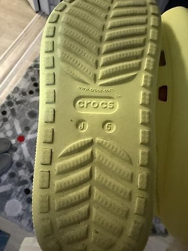 оригинал кроксы: Босоножки, 35, Crocs, Б/у, цвет - Желтый, Самовывоз — 2