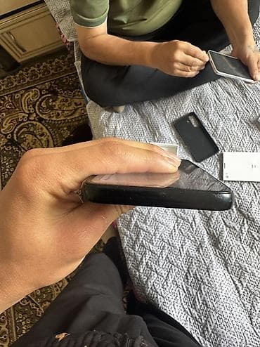 a 20 s: Samsung Galaxy A14 5G, Б/у, 256 ГБ, цвет - Черный, 2 SIM — 4