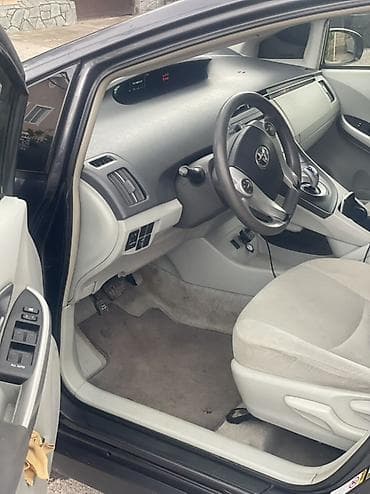 toyota prius 2013: Toyota Prius: 2012 г., Вариатор, Гибрид, Хэтчбэк — 8