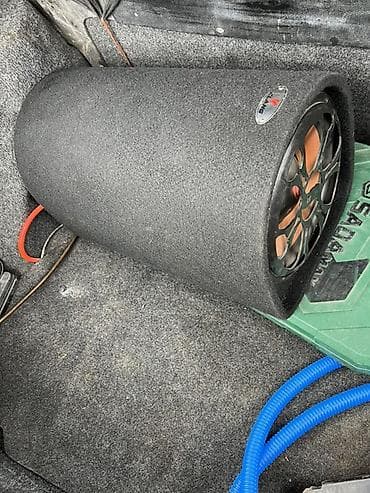 калонка корпус: Сабвуфер KLANG в тубе с встроенным усилителем - Форм‑фактор — 5