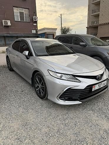 Toyota Camry: 2019 г., 2.5 л, Автомат, Бензин, Седан — 3