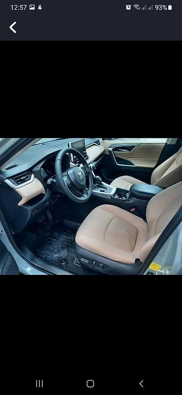 Toyota RAV4: 2019 г., 2.5 л, Автомат, Гибрид, Кроссовер