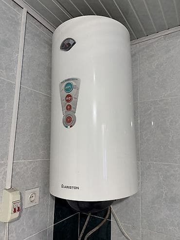 Техника и электроника: Водонагреватель Ariston + стиральная машина Indesit (фронтальная — 1
