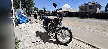 Мотоцикл дорожный (классика/кастом) с прямой посадкой и хромированными