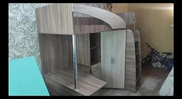 Балдардын кийим-кечелери жана бут кийимдери: Продаю кровать 
в хорошем состоянии
цена 23 000с 
самовывоз — 1