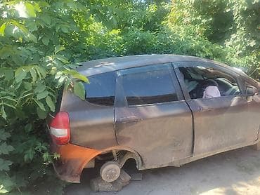 Продаются запчасти от автомобиля Honda Fit/Jazz (кузов хетчбек — 1