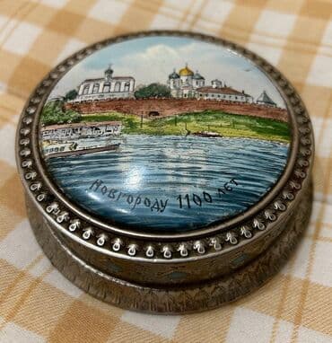 ушастый нянь порошок: Пудреница ( шкатулка) 1958 год выпуска Лен Эмаль — 1