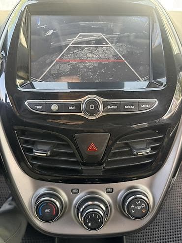 приора хэтчбек: Chevrolet Spark: 2017 г., 1 л, Автомат, Бензин, Хэтчбэк — 9