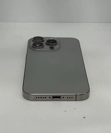 бу чехол: IPhone 15 Pro, Б/у, 128 ГБ, Natural Titanium, Зарядное устройство, Защитное стекло, Чехол, 83 % — 3