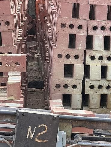 Кирпич керамический (полнотелый и пустотелый), красно-коричневой гаммы — 3