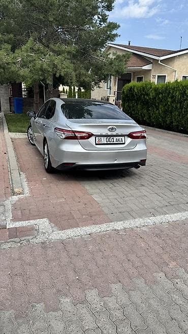 русская: Toyota Camry: 2018 г., 2.5 л, Автомат, Бензин, Седан — 2