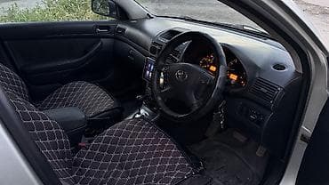 на 211: Toyota Avensis: 2003 г., 1.8 л, Автомат, Бензин, Хэтчбэк — 4